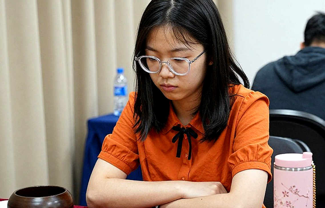 बहीखाता जो अपनी तारीख़ नहीं लिखता: ChessBase Magazine #225 और शतरंज की धीमी स्मृति